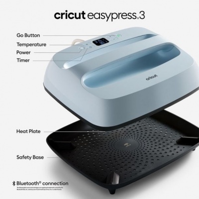 Prensa térmica Cricut EasyPress 3 com base preta e corpo branco azul claro