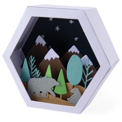 decoração hexagonal com montanhas, árvores e ursos em relevo