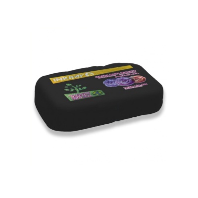 Almofada de tinta preta com texto colorido e selos