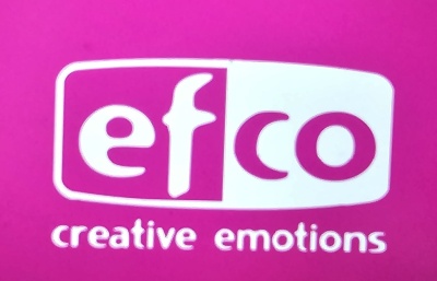 Logótipo efco em branco sobre fundo cor-de-rosa com texto creative emotions.