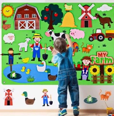 Painel educativo infantil com figuras de quinta coloridas e texto 'MY Farm'