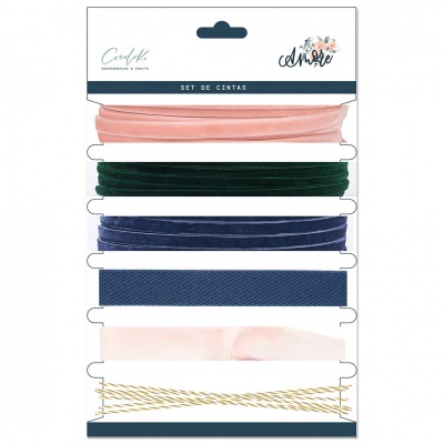 Conjunto de seis fitas coloridas e texturizadas em cartão branco com texto