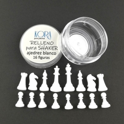Peças de xadrez branco em plástico com embalagem transparente com tampa branca e texto em espanhol.