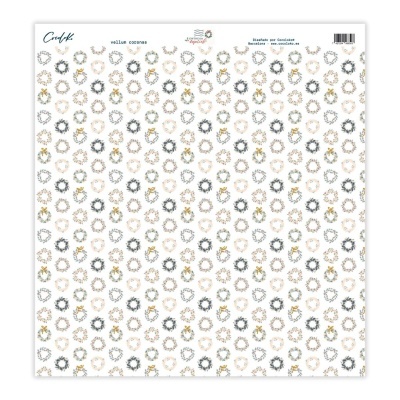 Papel decorativo branco com padrão de pequenas coroas douradas, prateadas e cinzentas