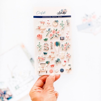 Folheto com autocolantes Puffy com motivos florais e românticos em várias cores