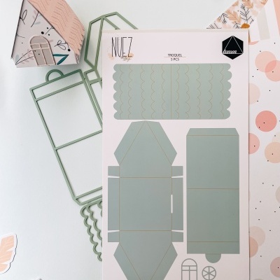 Kit de recortes para cartão verde com textos y logo