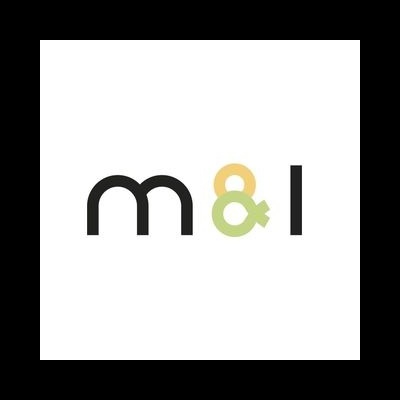 Logótipo com letras m, & em bege e verde claro, e l preto num fundo branco