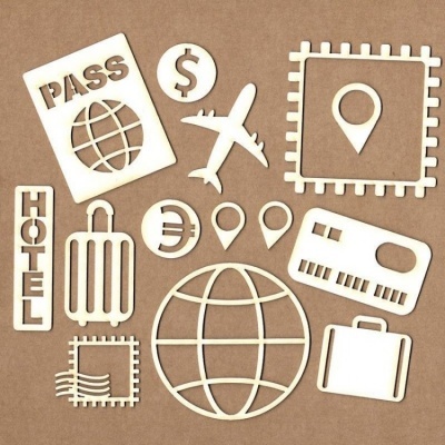 Ícones em madeira relacionados com viagem sobre superfície castanha