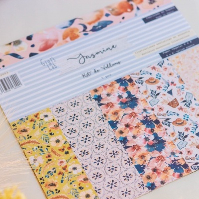 Folhas de papel decorativo floral e geométrico com etiqueta Jasmine Kit de álbum