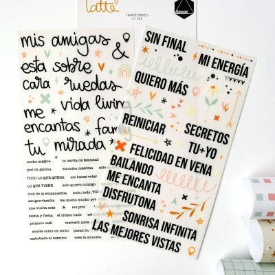 Folhas de autocolantes com frases motivacionais em espanhol e português com fundos brancos