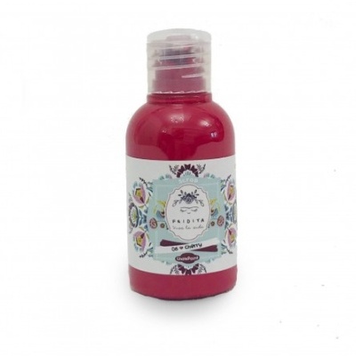 Frasco plástico vermelho com tampa transparente e rótulo branco com padrão floral