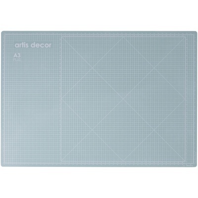 Tapete de corte cinza claro com grelha branca e texto artis decor A3