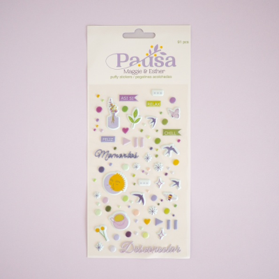 Pacote de autocolantes com várias figuras coloridas e palavras em português