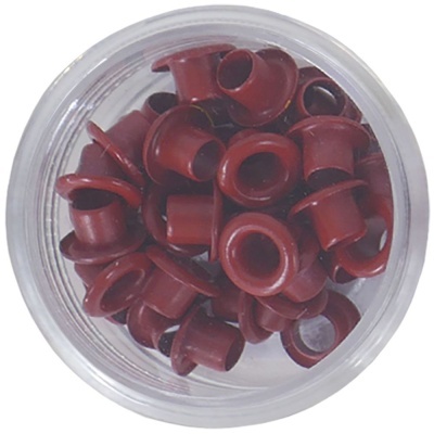 Pequenos adaptadores/vermelhos em vaso plástico transparente