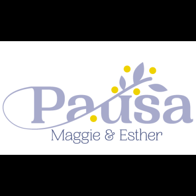 Logótipo com texto Pausa Maggie & Esther e decoração de folhas e círculos amarelos
