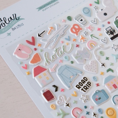 Pacote de autocolantes 3D coloridos com temas de viagem e objetos diversos