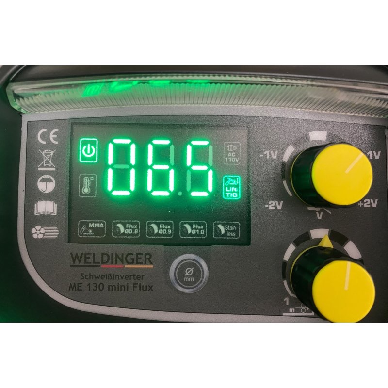 WELDINGER ME 130 mini FLUX – Equipamento de Soldadura Fio Fluxado e Eletrodo Painel digital de máquina de soldar WELDINGER ME 130 mini Flux com mostrador verde e botões amarelos