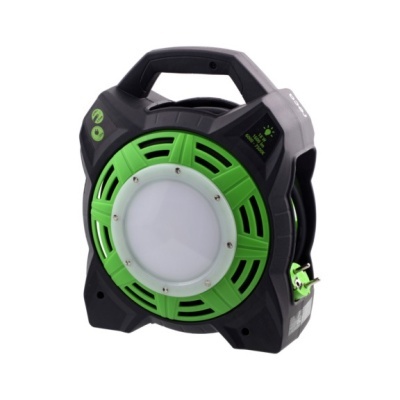 Bobina de extensão elétrica preta e verde com pega integrada e entrada lateral.