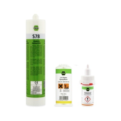 Três produtos adesivos da marca Reca em fundo branco