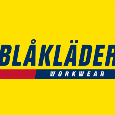 Logotipo da marca BLÅKLÄDER sobre fundo amarelo