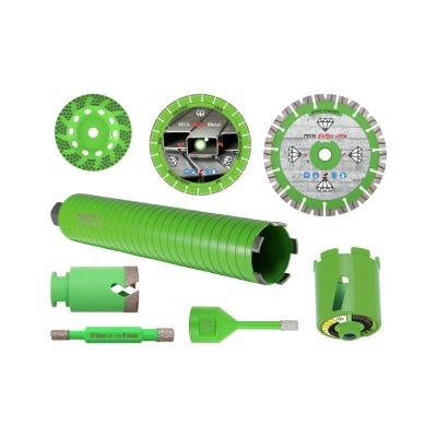 Conjunto de ferramentas de perfuração e corte verdes com lâminas e brocas