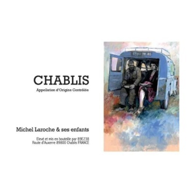 Rótulo de vinho Chablis com pintura de duas pessoas na carrinha azul