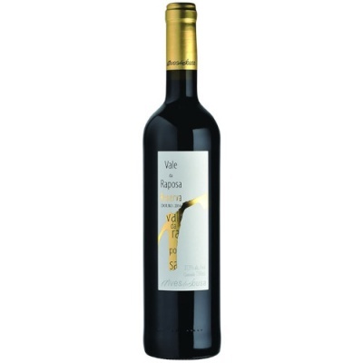 Garrafa de vinho tinto Vale da Raposa com rótulo branco e tampa dourada