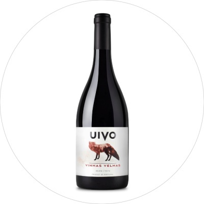 Garrafa de vinho tinto UIVO VINHAS VELHAS com imagem de raposa