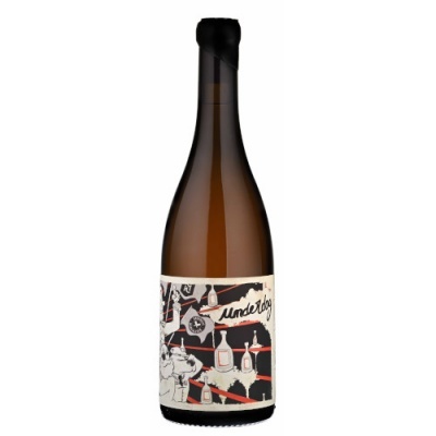 Garrafa de vidro castanha com rótulo artístico e tampa preta