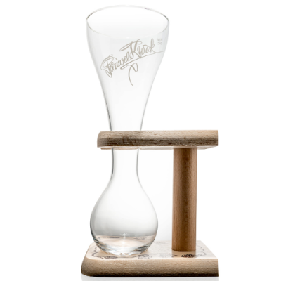 Copo de vidro curvado com suporte de madeira