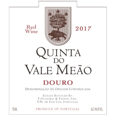 Rótulo de vinho tinto da Quinta do Vale Meão do Douro com brasão e texto em vermelho e preto