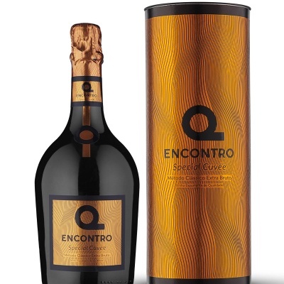 Garrafas de espumante ENCONTRO e embalagem dourada texturizada