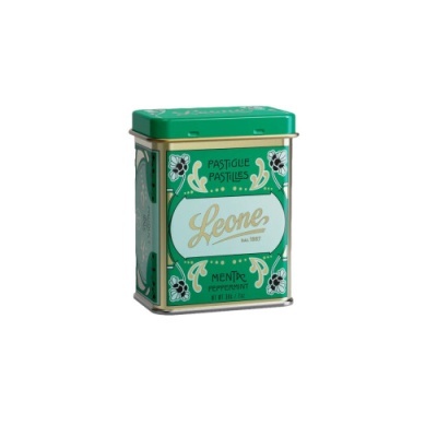 Lata verde de metal com pastilhas de menta Leone, decorada com flores