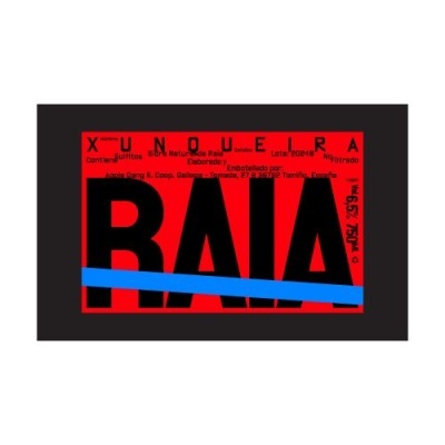 Etiqueta preta e vermelha com texto grande RAIA e faixa azul diagonal
