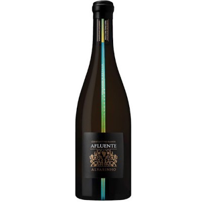 Garrafa de vinho branco Afluente Alvarinho com rótulo preto e detalhes dourados