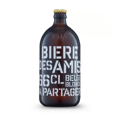 Garrafa de cerveja em vidro castanho com texto branco no rótulo