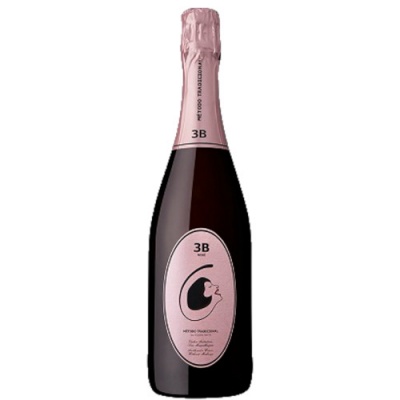 Garrafa de vinho espumante com rótulo cor de rosa e preto