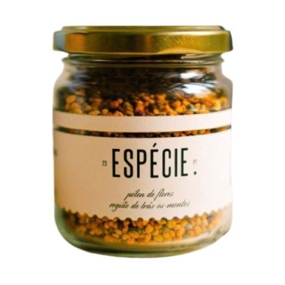 Frasco de vidro com pólen de flores da região de trás-os-montes