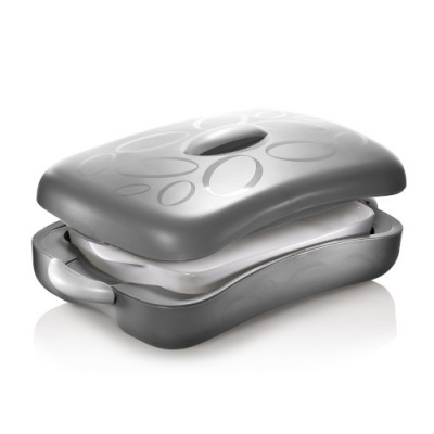 Caixa de plástico prateada com tampa decorada e recipiente interior branco