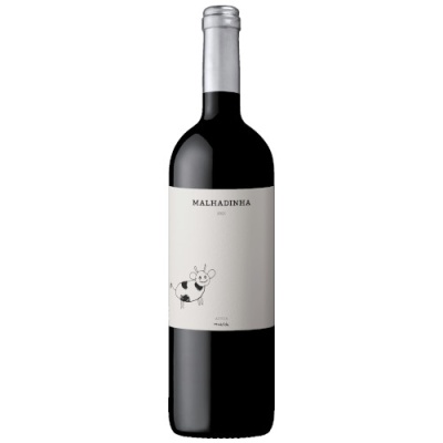 Garrafa de vinho Malhadinha 2019 com rótulo branco e desenho de vaca