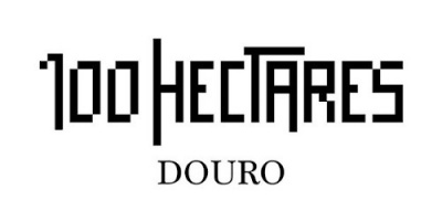 Logotipo com texto '100 HECTARES' e 'DOURO' em fundo branco