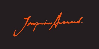 Texto laranja 'Joaquim Arnaud' em fundo preto