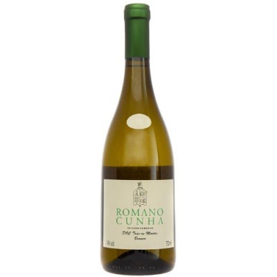Garrafa de vinho Romano Cunha com rótulo creme e cápsula verde