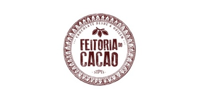 Logotipo Feitoria do Cacao em tons castanhos com padrão e texto circular