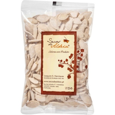 Pacote transparente com sementes e etiqueta 'Secos da Aldeia'