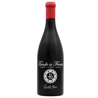 Garrafa de vinho preta com rótulo branco e rolha vermelha