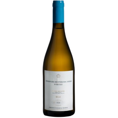Garrafa de vinho branco com rótulo branco, texto cinzento e tampa azul