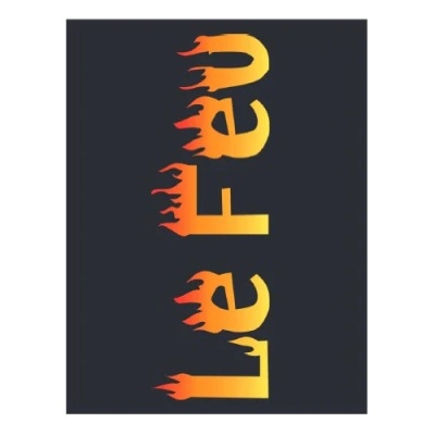 Camisola preta com texto 'Le Feu' em letras flamejantes verticalmente