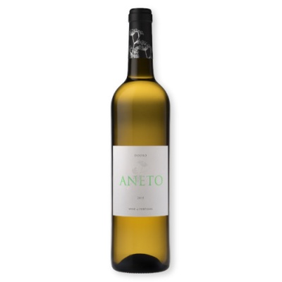 Garrafa de vinho branco Aneto 2013 com rótulo branco e cápsula preta com desenhos brancos