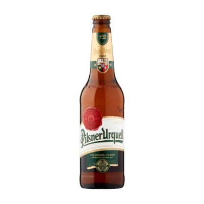 Garrafa de cerveja Pilsner Urquell em vidro castanho com rótulo branco e verde
